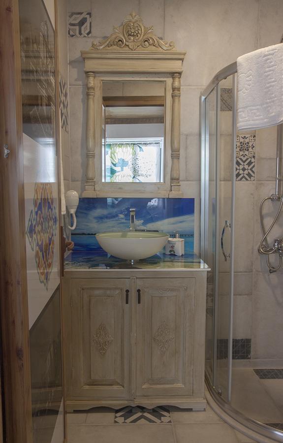 Dalyan Butik Otel Hayat Bahcesi Ayvalik Ngoại thất bức ảnh
