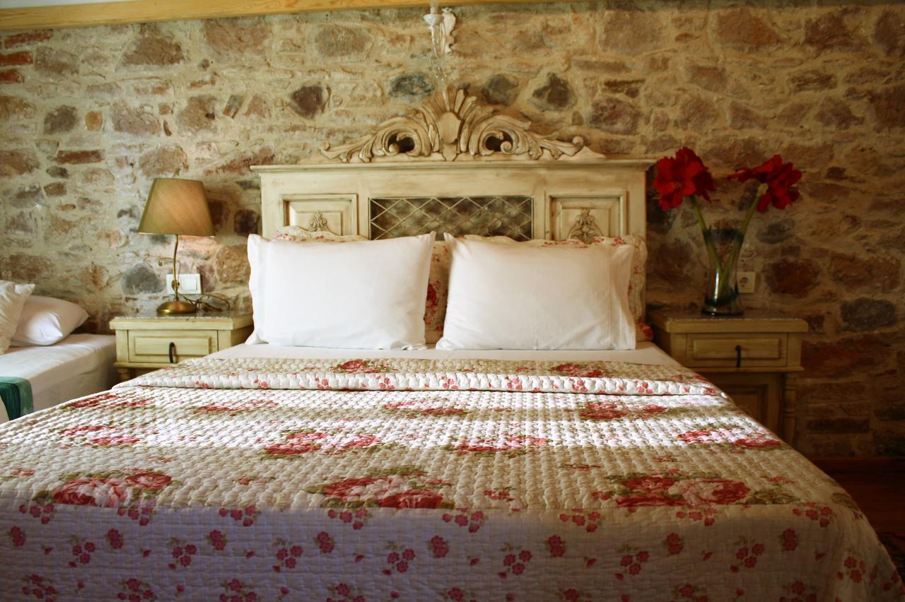Dalyan Butik Otel Hayat Bahcesi Ayvalik Ngoại thất bức ảnh